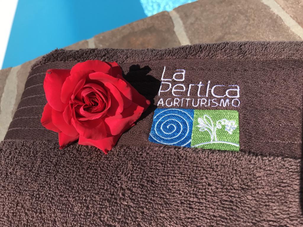 קוסטרמנו Agriturismo La Pertica מראה חיצוני תמונה